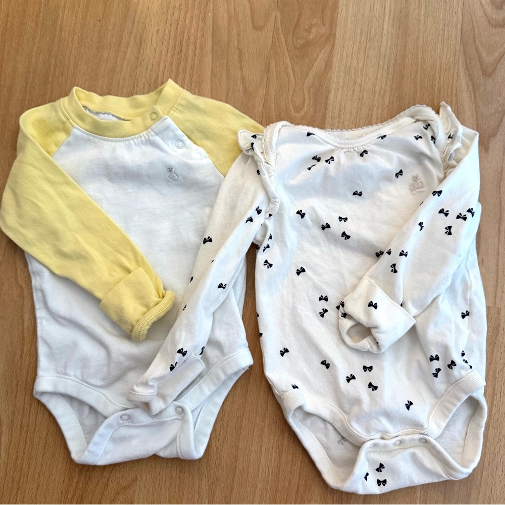 Baby Gap baby’s first bodysuit set of 2, size 3-6m
